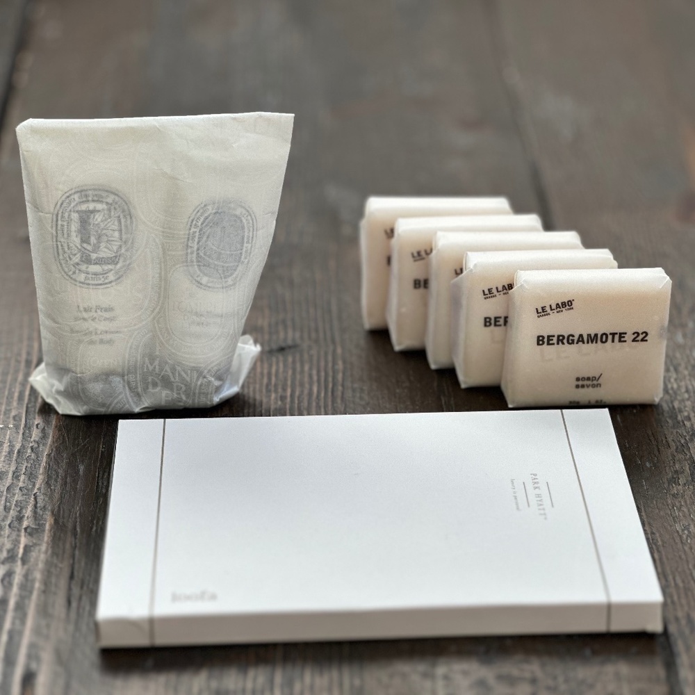 LAST SET* DIPTYQUE + LE LABO BERGAMOTE 22 AMENITY TOILETRY 8pc Set - Picture 3 of 4